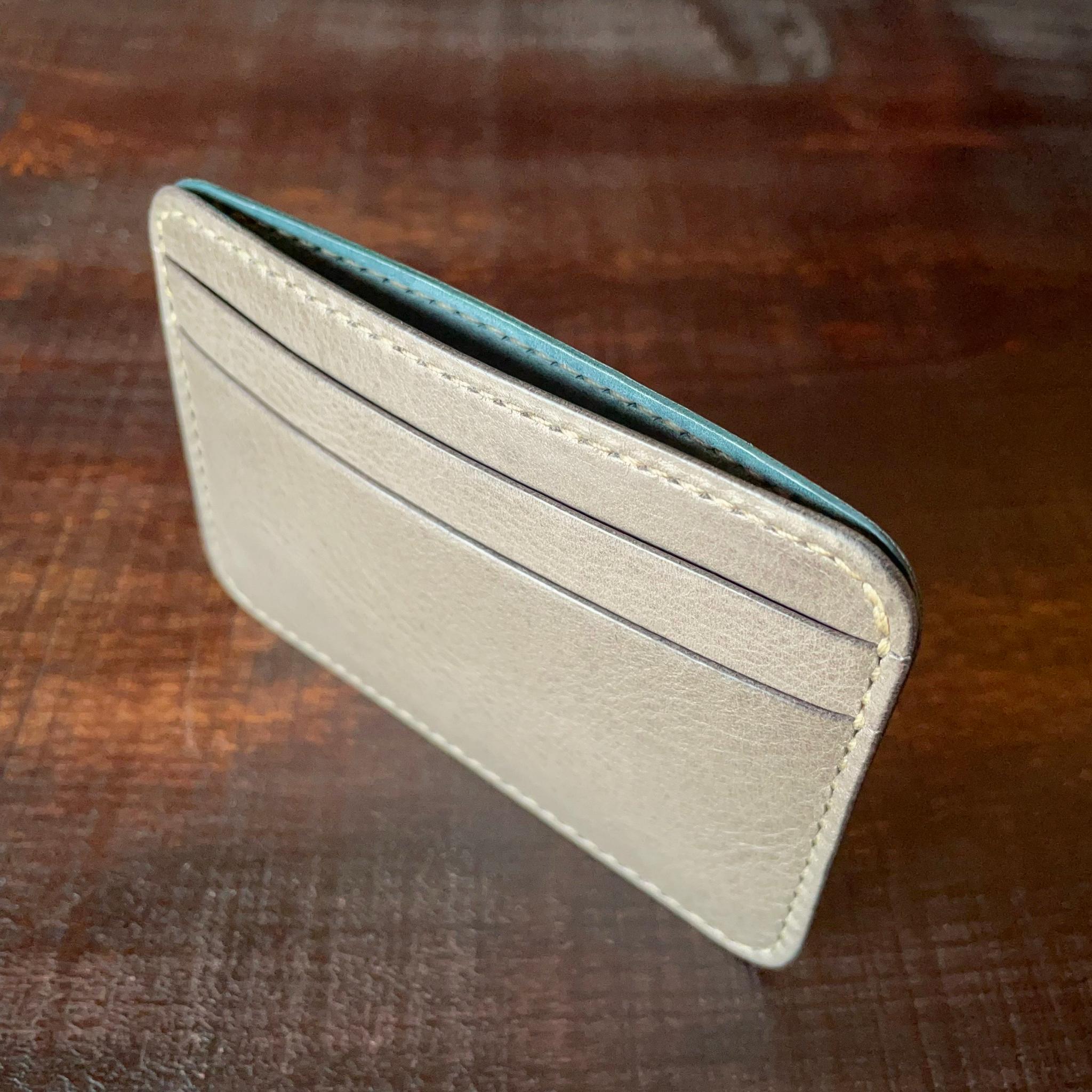 《３ポケット／バイカラー》レザーカードホルダー（リネア・ヴァスカ・ボックス） | 8枚目