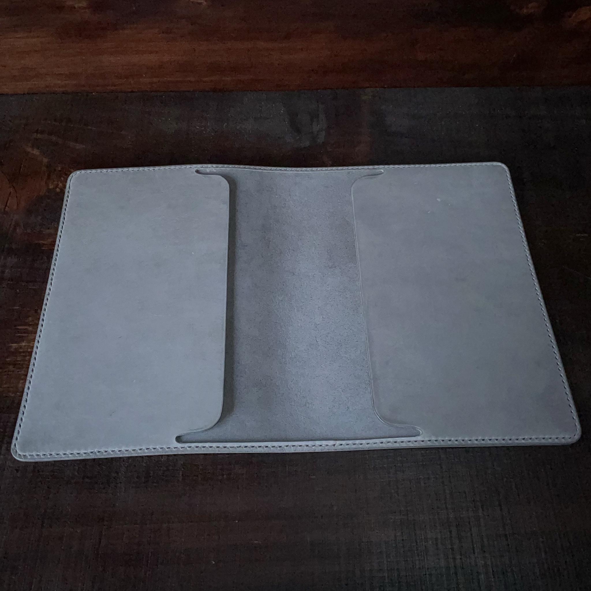 《A5判サイズ》レザーブックカバー（Cenere） | 5枚目