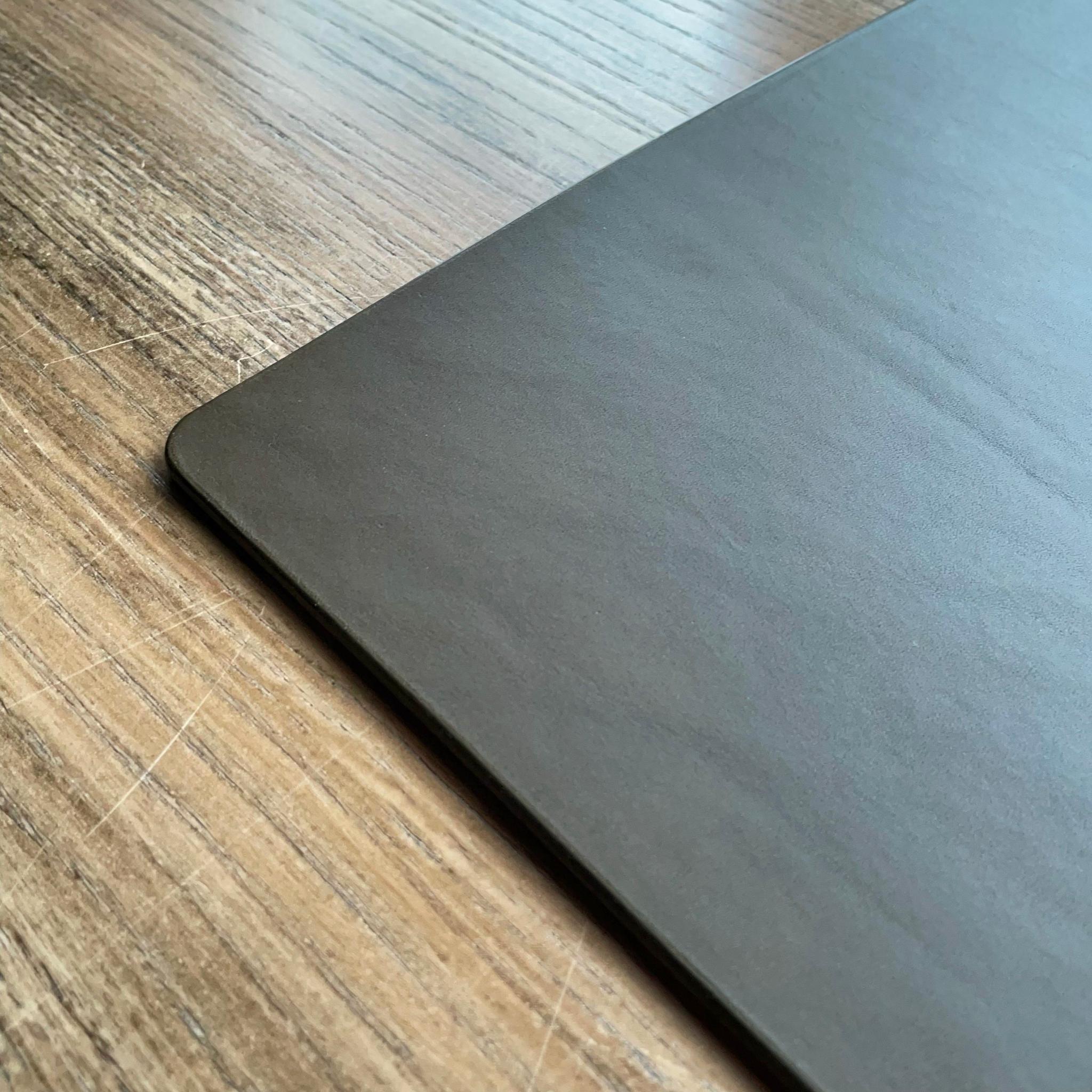 《380mm × 280mm》レザーデスクマット（オリーブ） | 6枚目