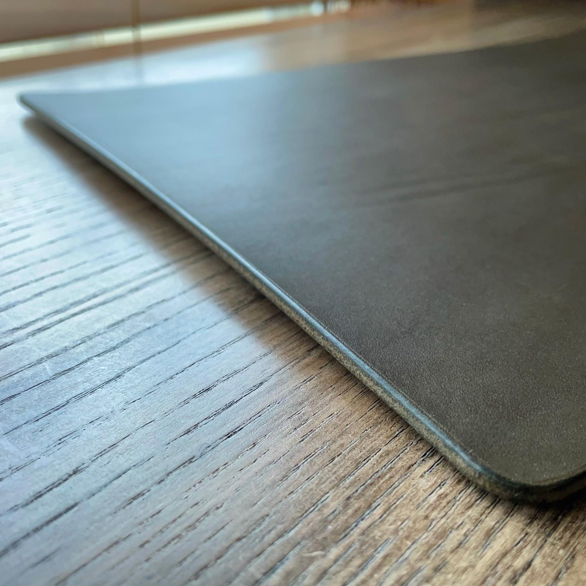 《380mm × 280mm》レザーデスクマット（オリーブ） | 8枚目